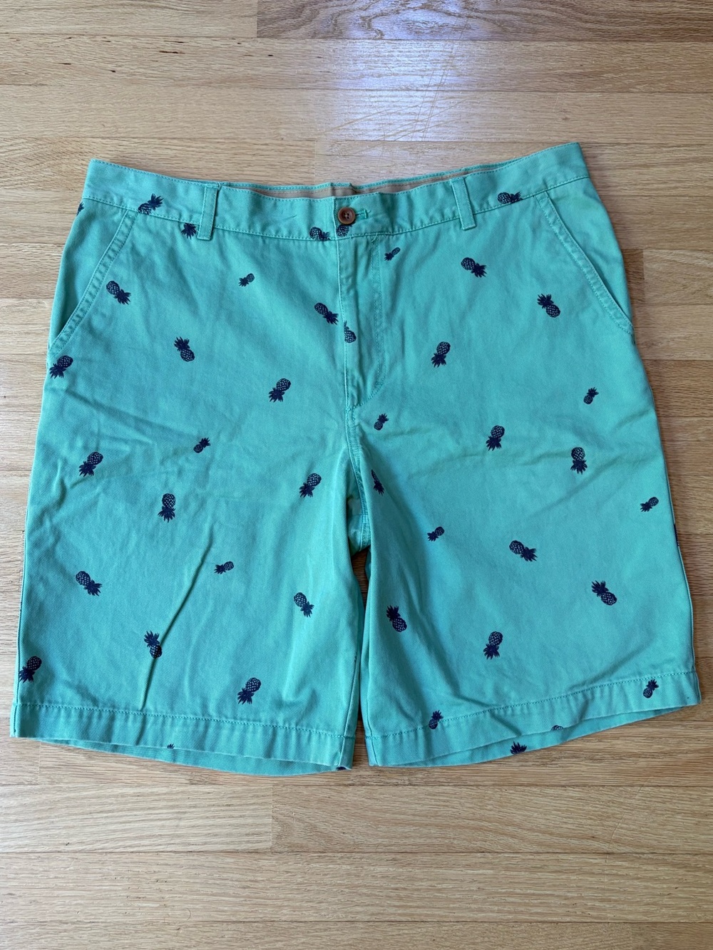 IZOD Saltwater Mint Green Pineapple-Print Cotton Shorts Size 40